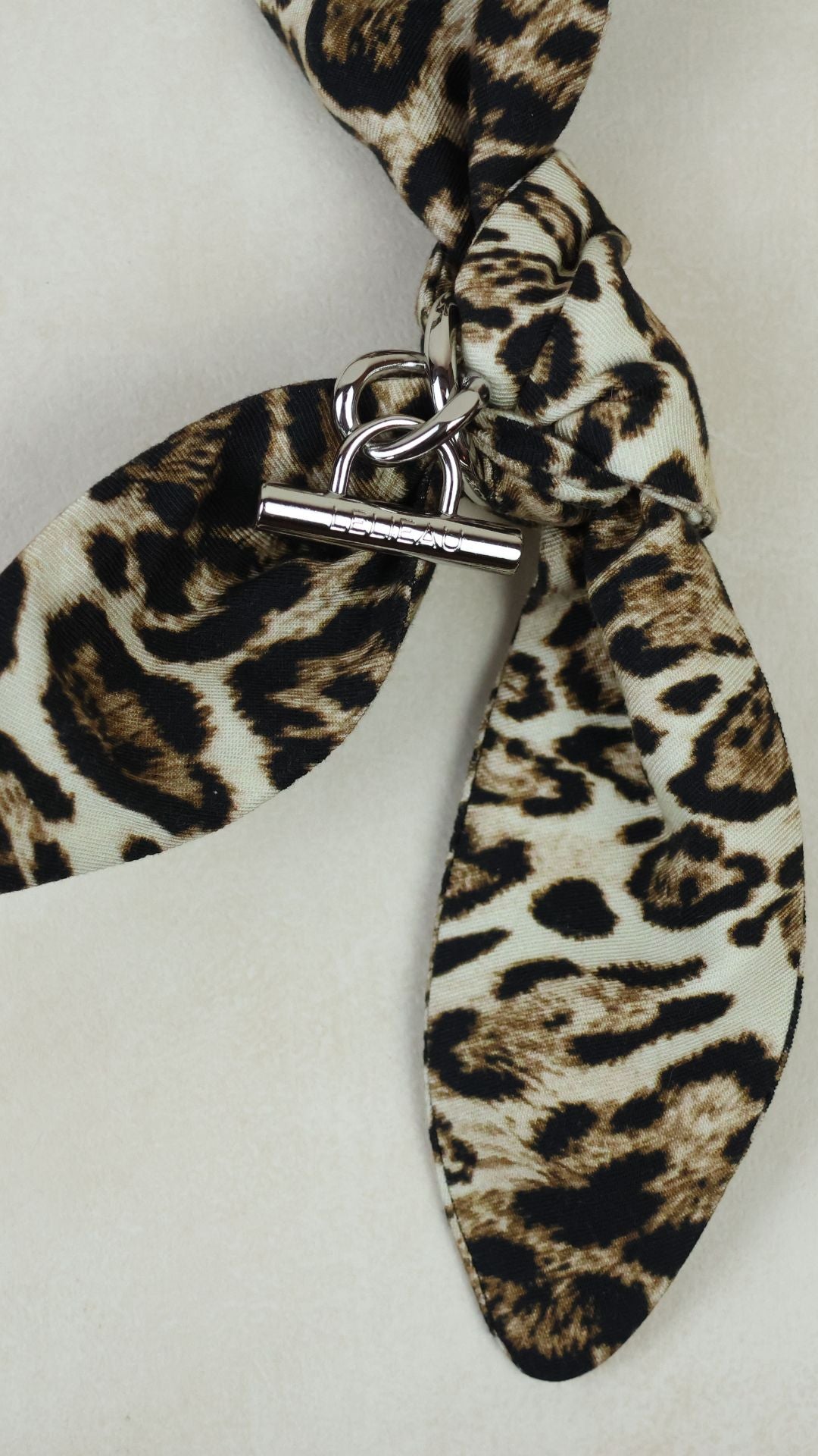 La paire de anses à noeuds - leopard