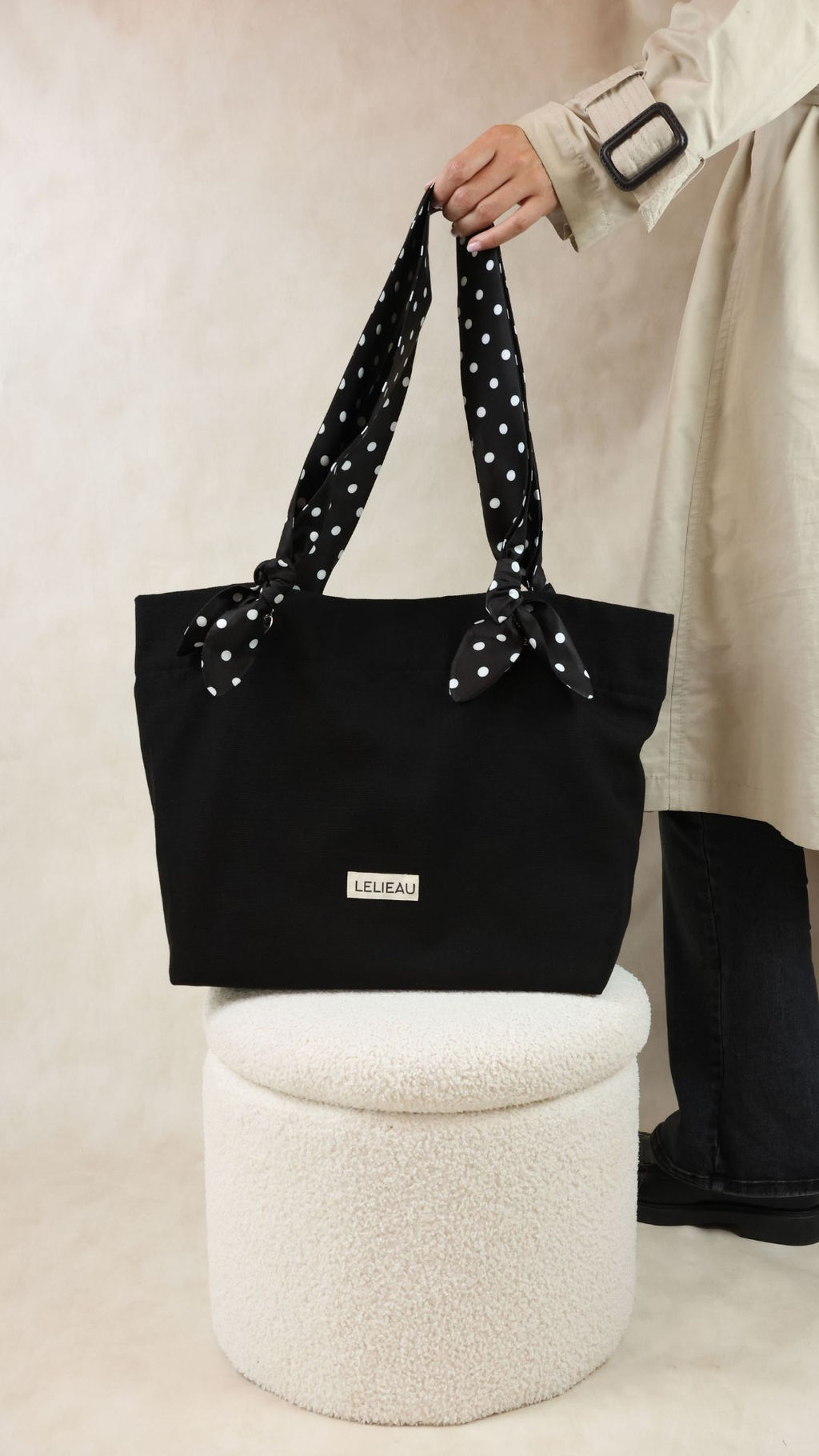 La paire de anses à noeuds - pois écrus fond noir